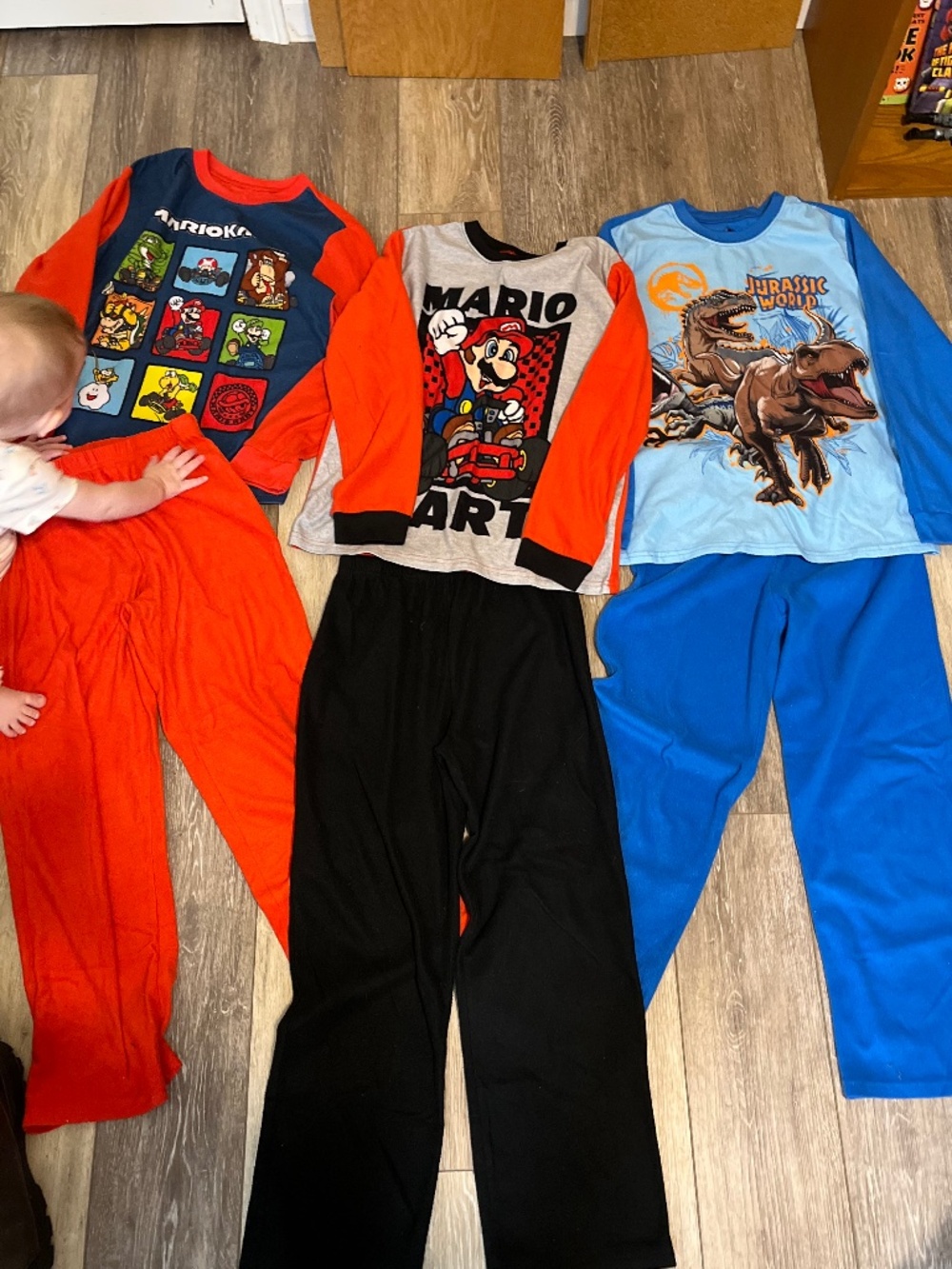 Boys’ size 10-12 Pajama Bundle-3 Sets-Super Mario & Jurassic World